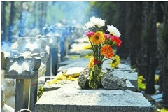 两部委出文殡葬消费限价，能否遏制暴利，看专家如何辩论！
