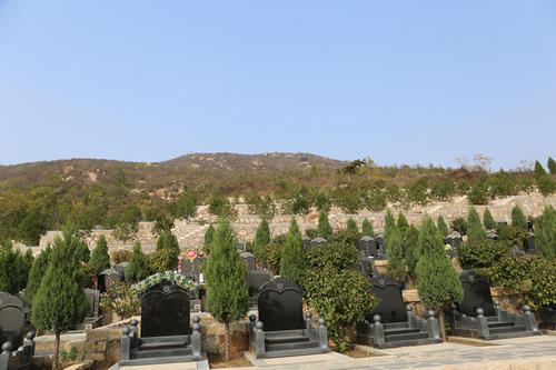 古中山陵园墓区