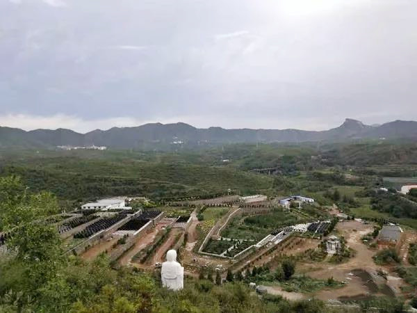 天安堂纪念园公墓景观