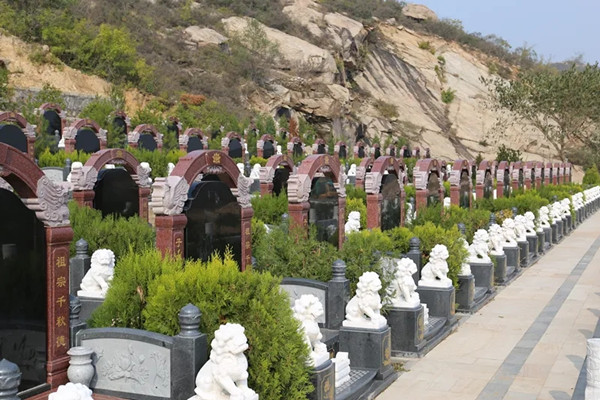 陵园墓区