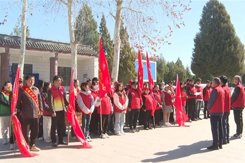 2025年清明节文明祭祀志愿服务活动在常山陵园启动