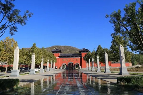 为太奶奶在平山县古中山陵园选一处树葬长眠