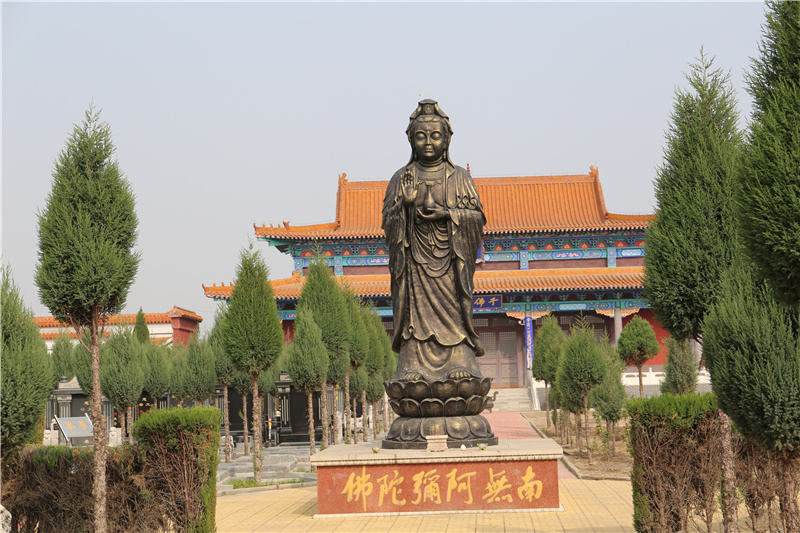 陵园雕像