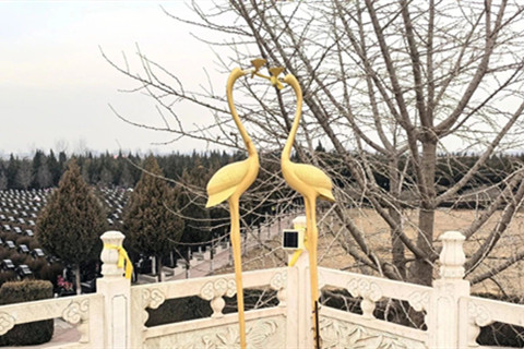 石家庄常山陵园龟鹤衔芝藏瑞意,一园福寿慰平生